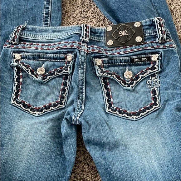 Jeans - Picture 3 of 5